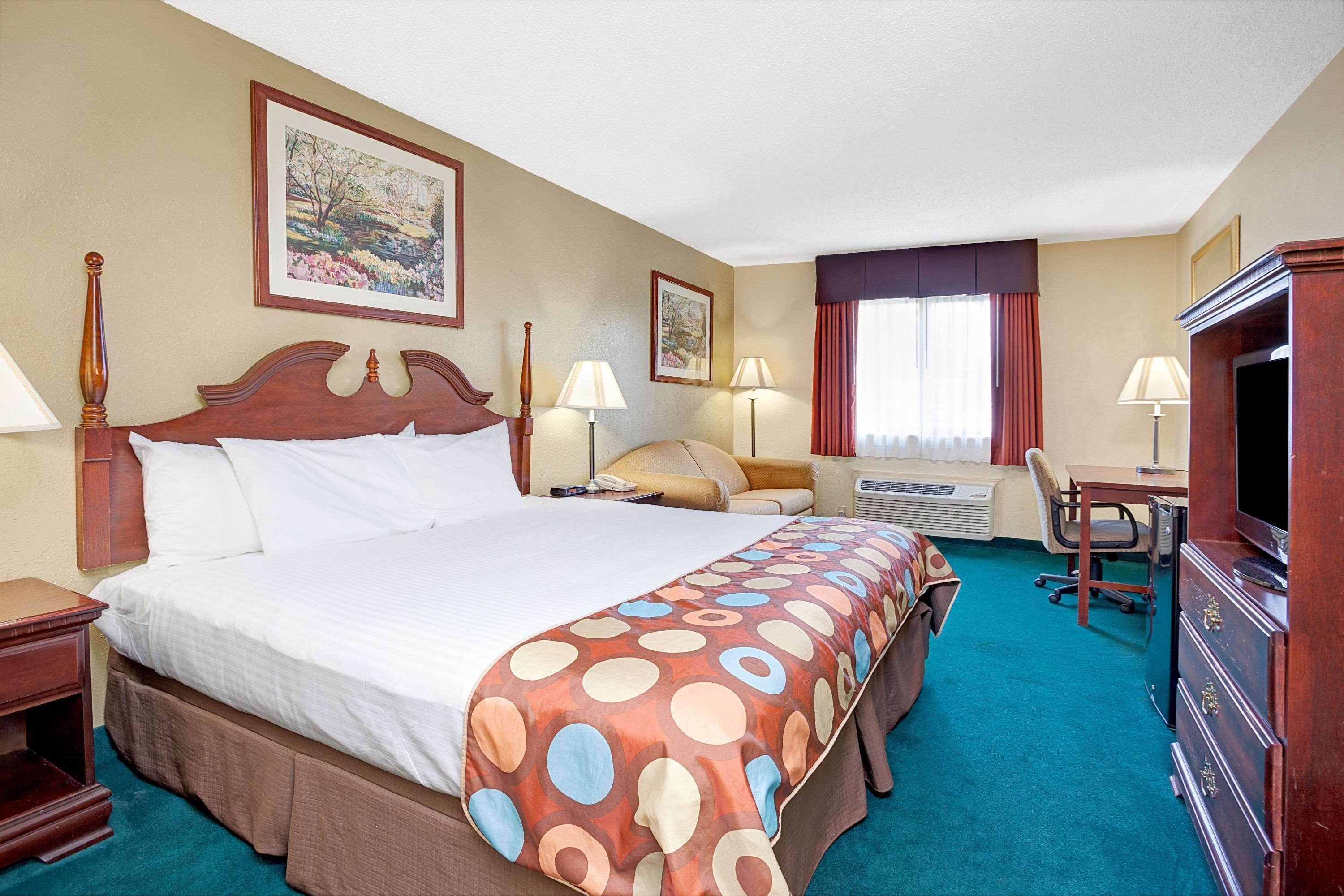 Baymont By Wyndham Monroe Hotel Luaran gambar