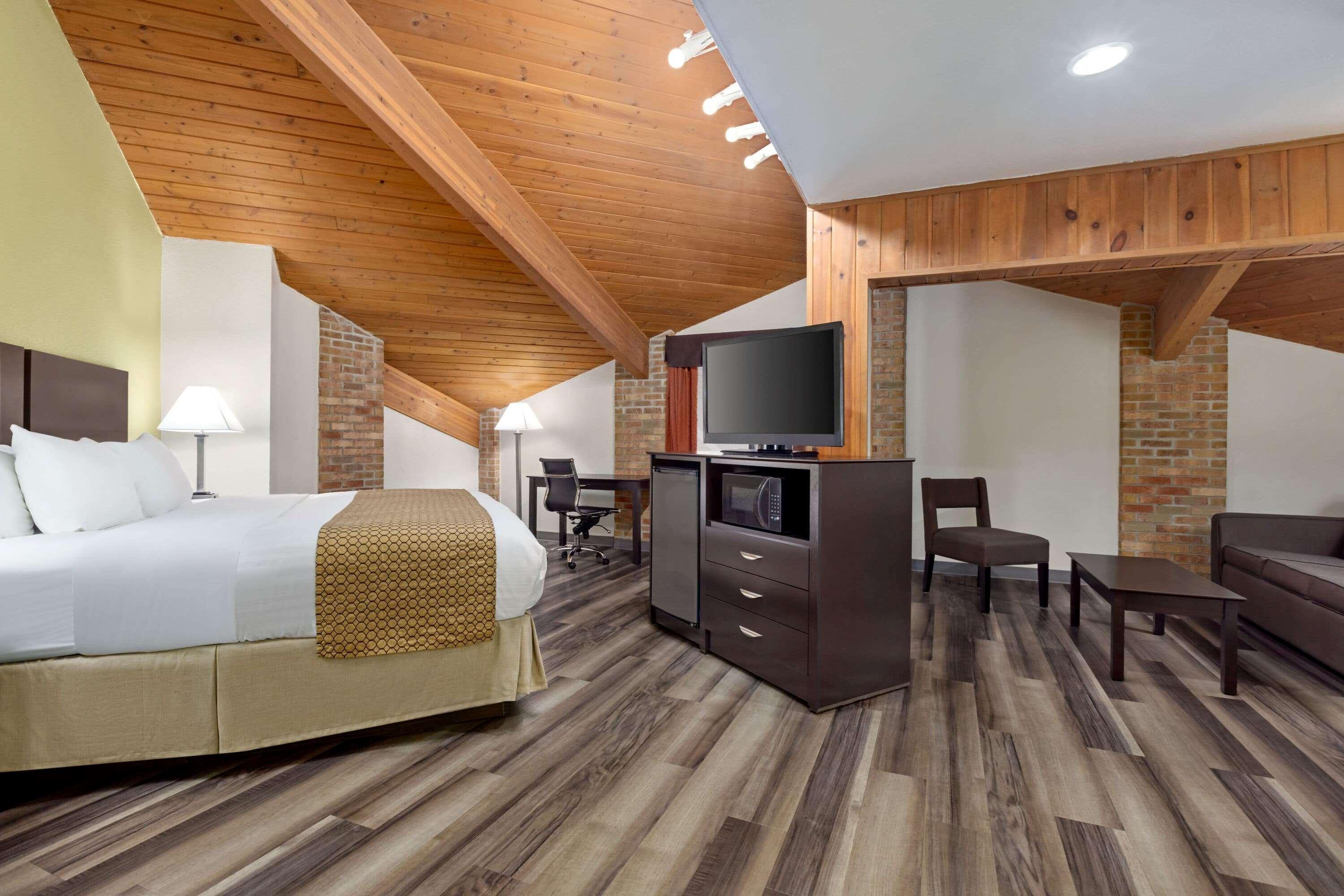 Baymont By Wyndham Monroe Hotel Luaran gambar