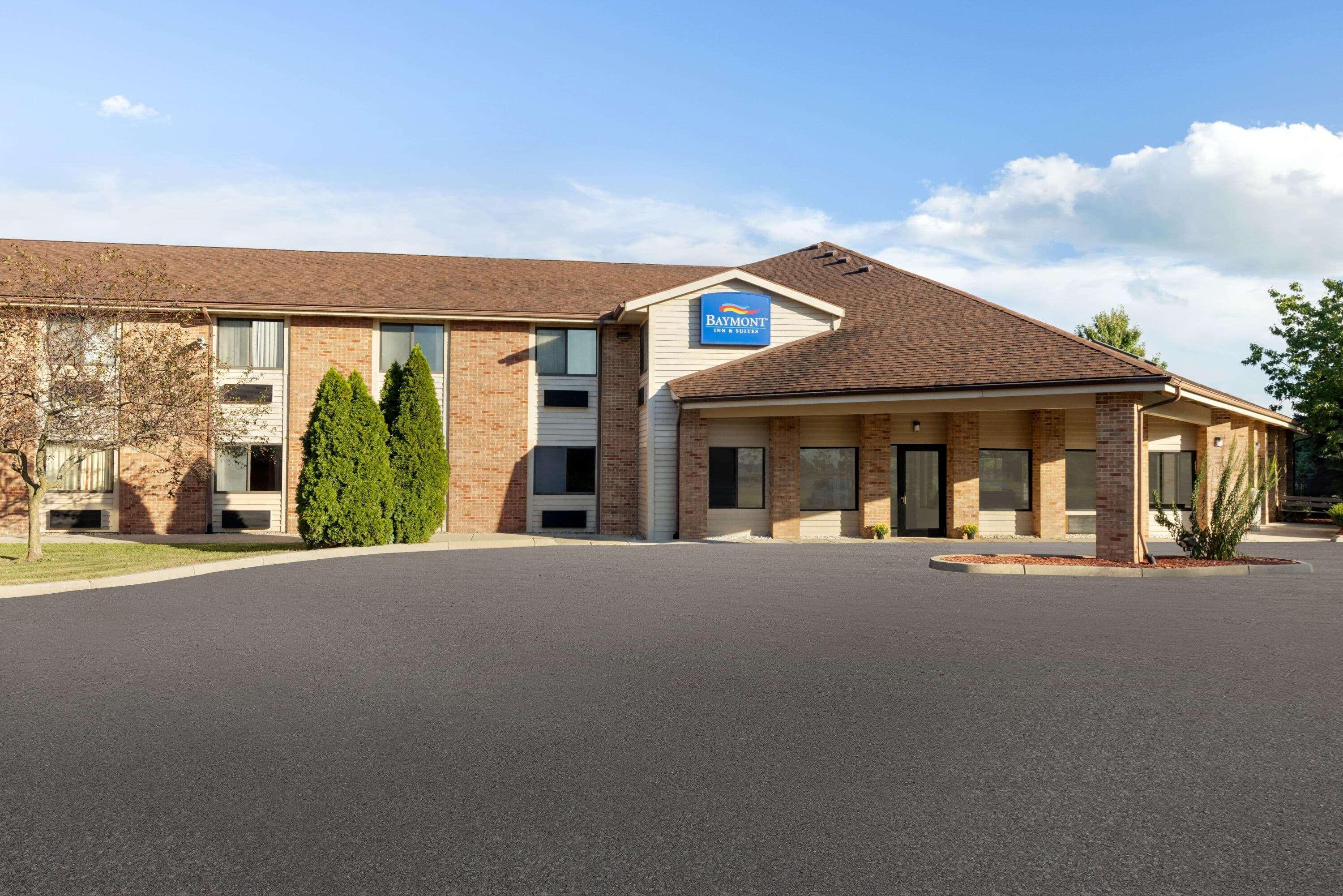 Baymont By Wyndham Monroe Hotel Luaran gambar