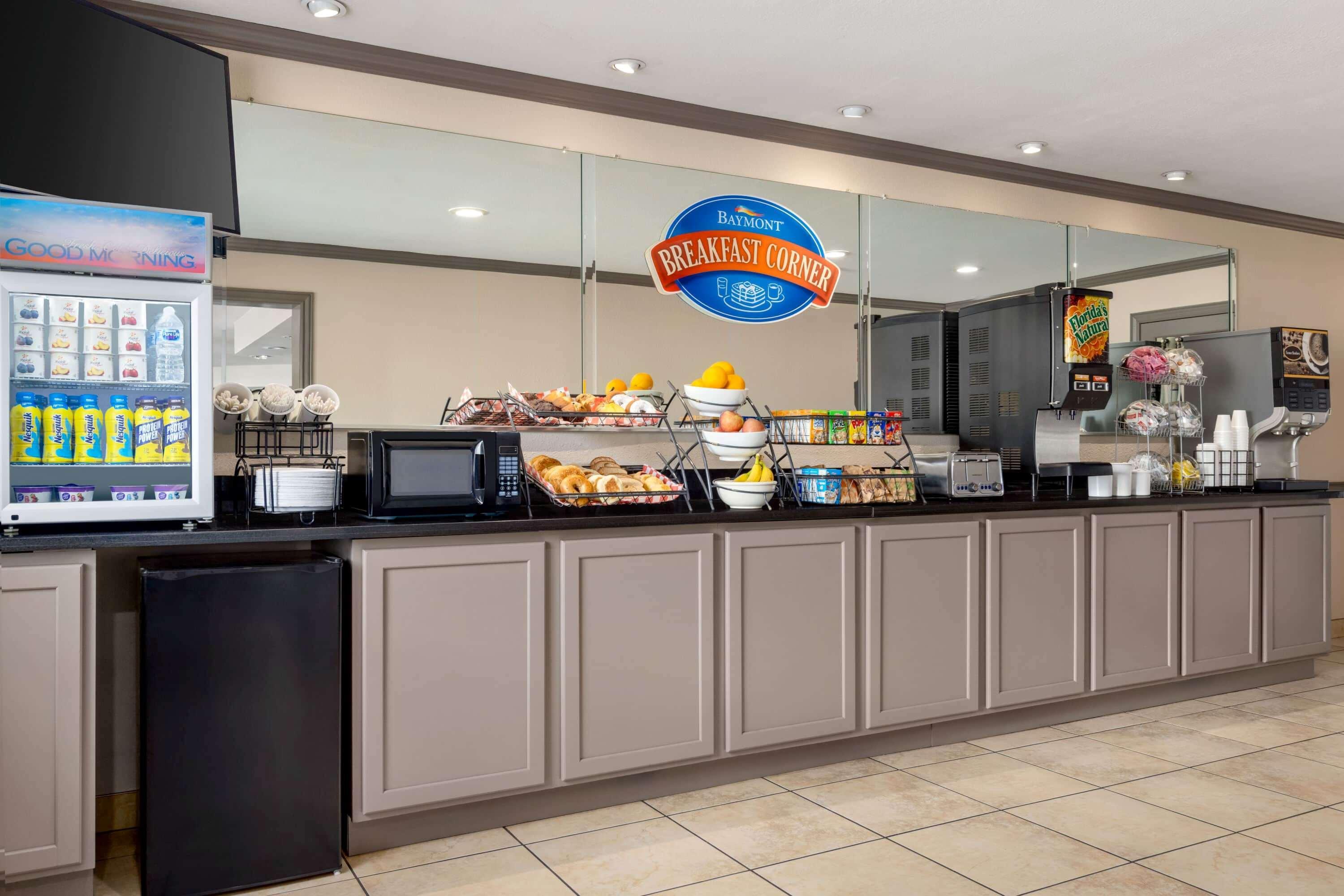 Baymont By Wyndham Monroe Hotel Luaran gambar