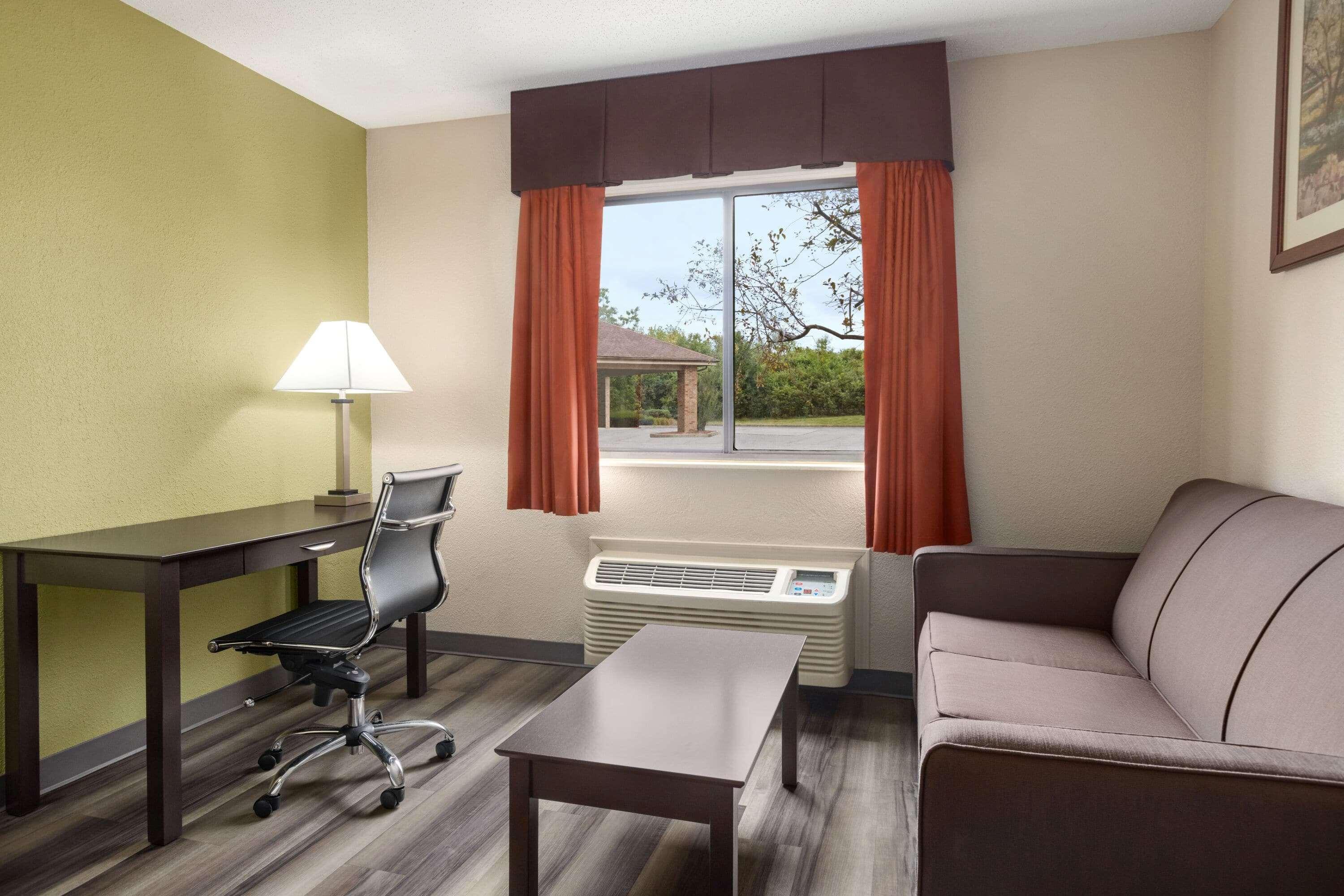 Baymont By Wyndham Monroe Hotel Luaran gambar